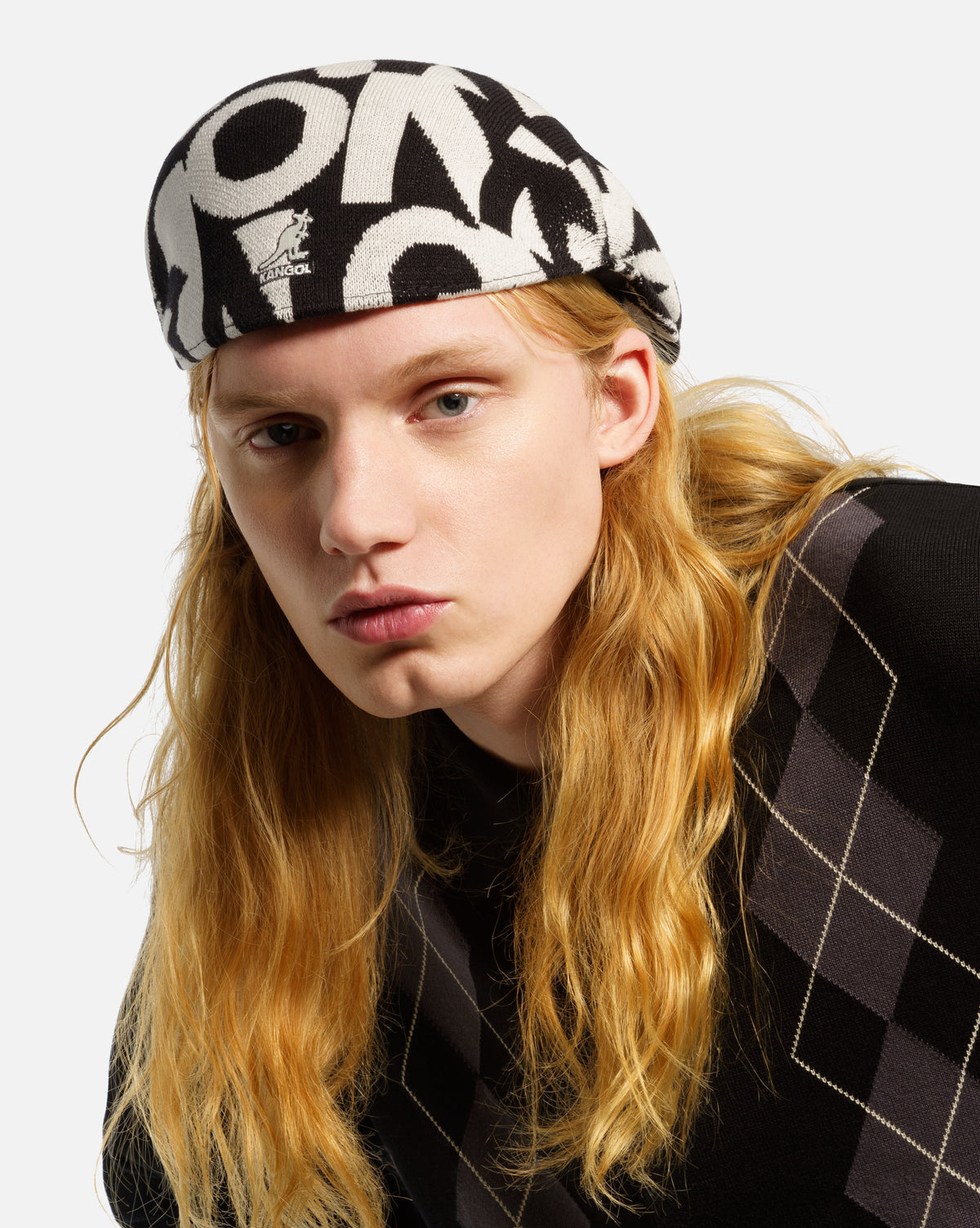 Kangol Superfan 504 patterned flat cap in black, view 4