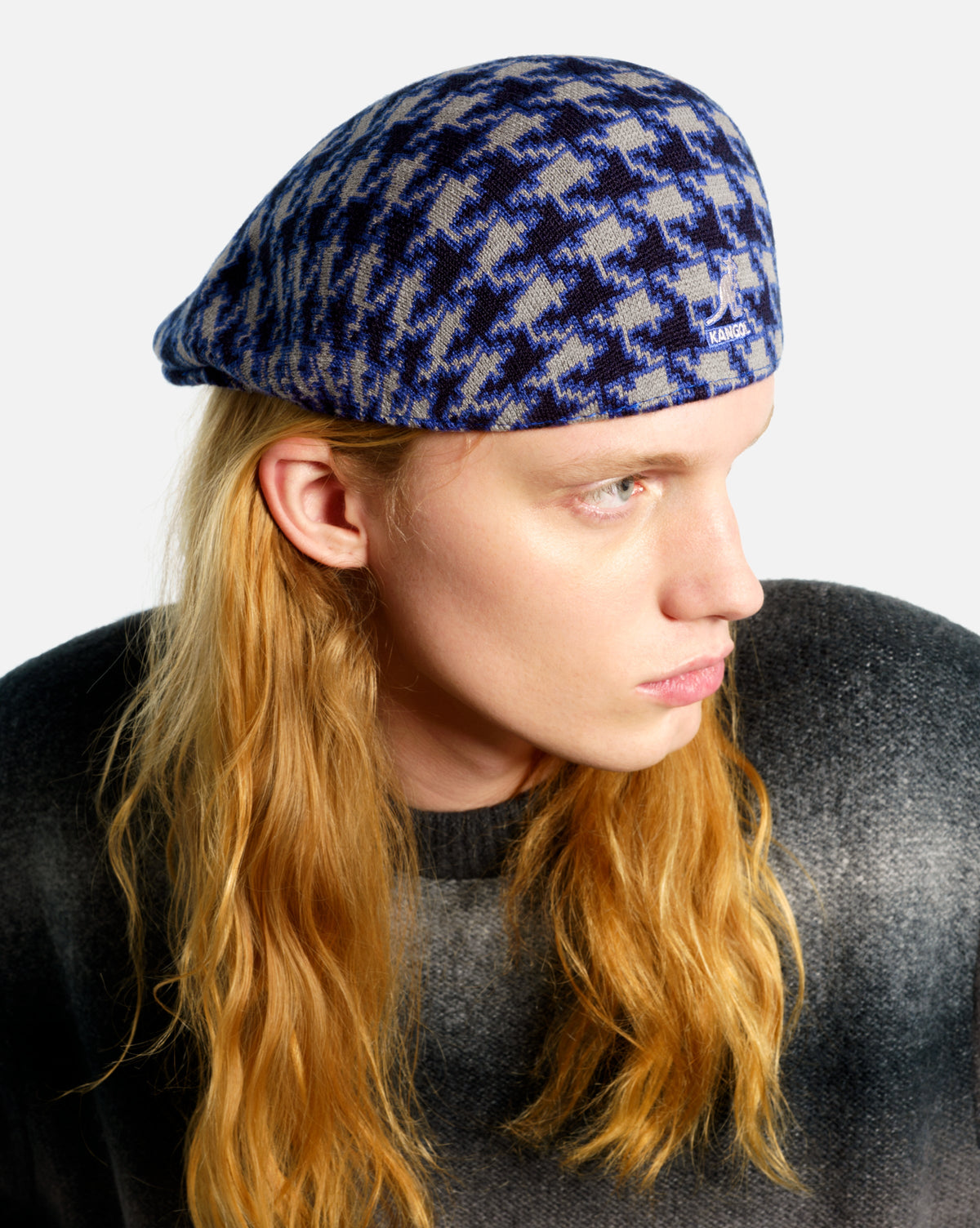 Kangol Houndstooth 507 flat cap in blue houndstooth, view 3